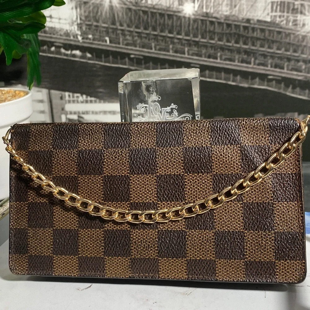 Authentic Louis Vuitton Damier Checkbook/Phone Long Wallet